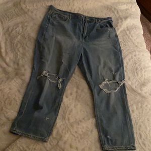 American Eagle Mom Jeans. Tag ripped off